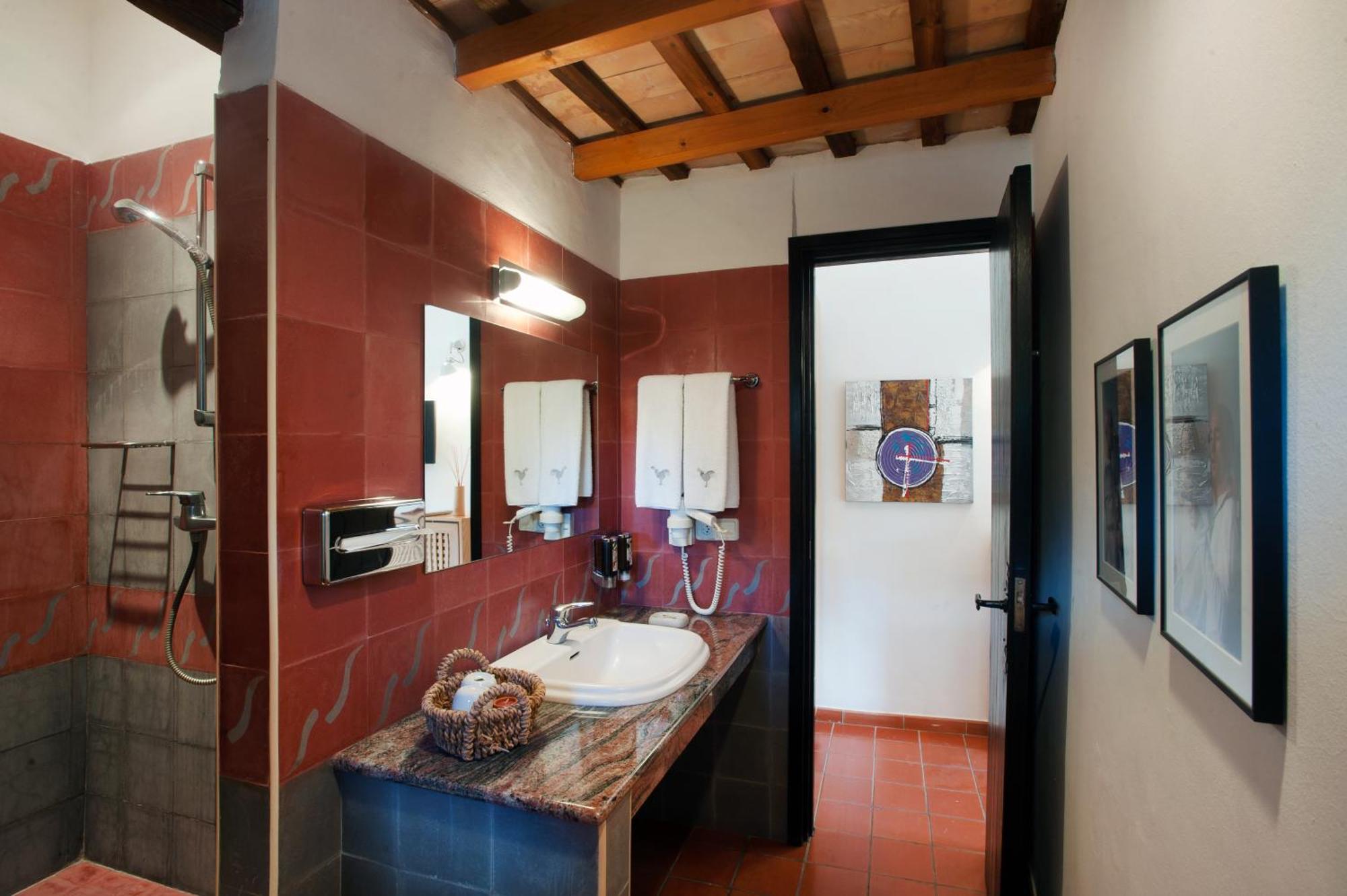 Mas Falgarona Hotel Boutique & Spa Avinyonet de Puigventós Rum bild